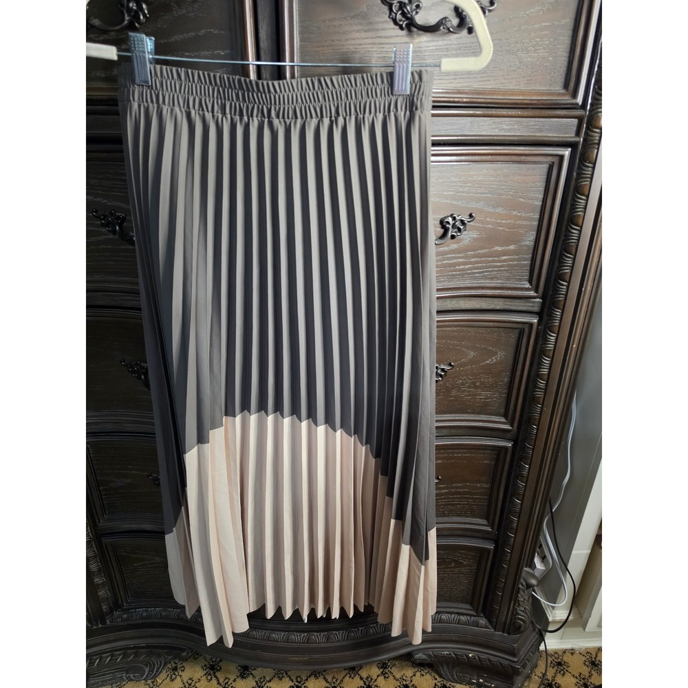 Max Studio Pleated Midi Skirt Army Pumice Colorblock Elastic Waist Small 3705A11